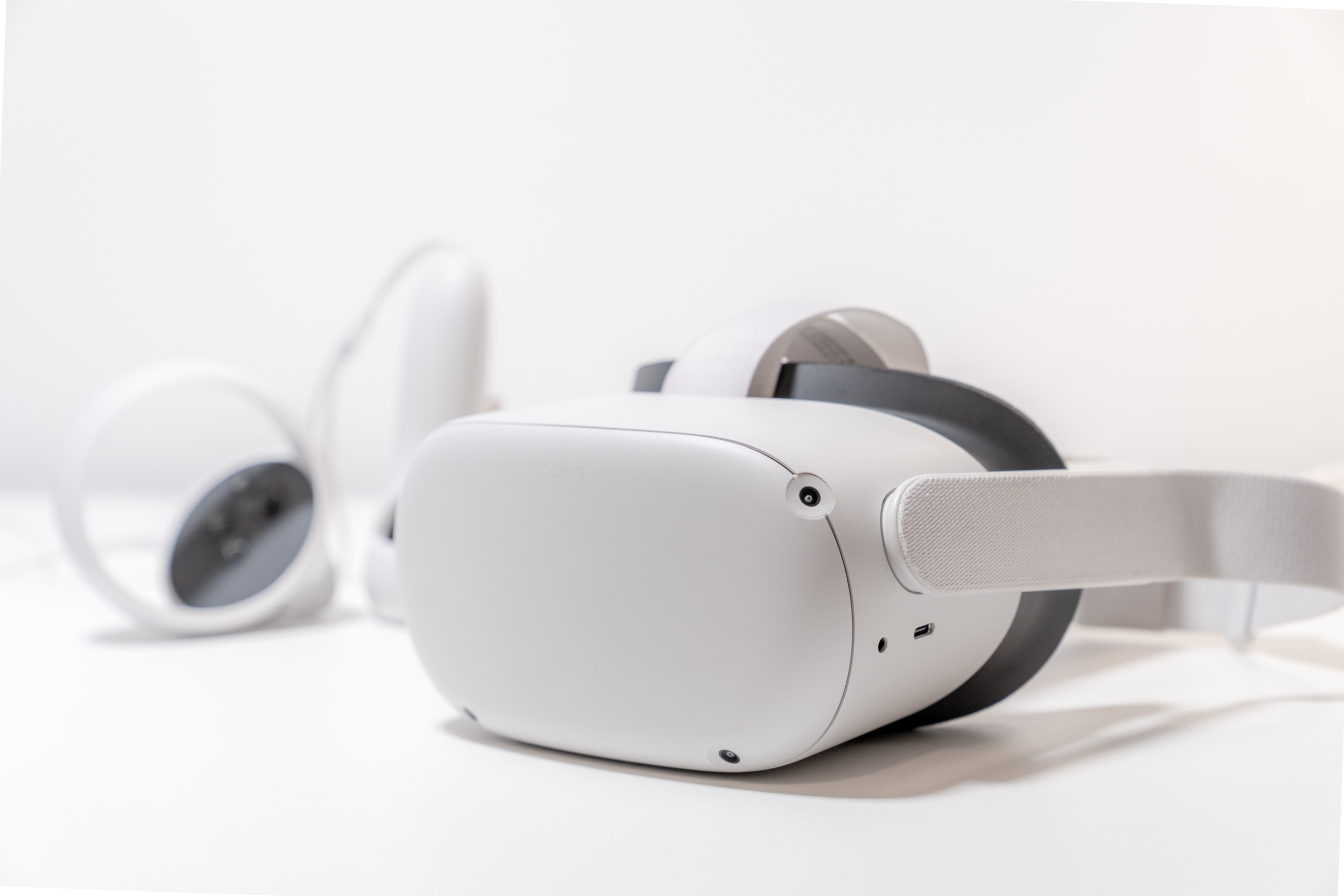 Virtuálna realita (VR) a jej úloha v histórii virtuálnych svetov